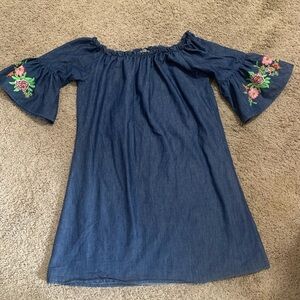 J Glee Embroidered Bell Sleeve Boho Chambray Dress Medium